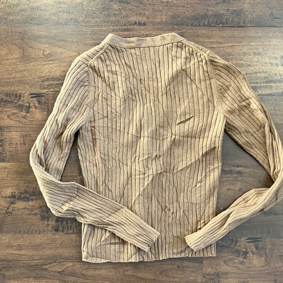 Aritzia Wilfred Manila wool cardigan size medium minimalist V-neck - Picture 5 of 6